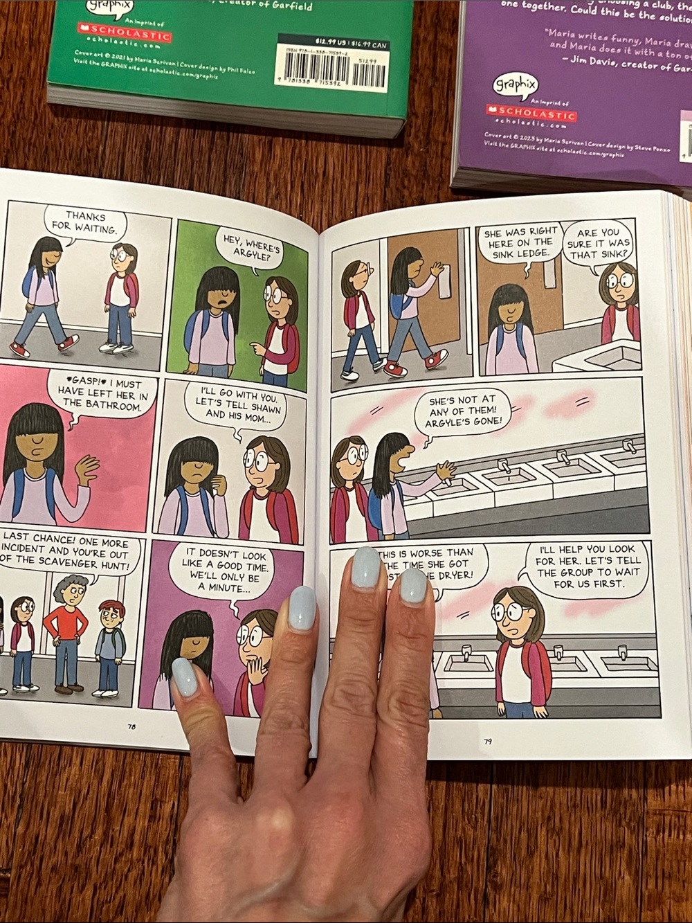 Set of four tween graphic novel paperback books - Picture 7 of 7